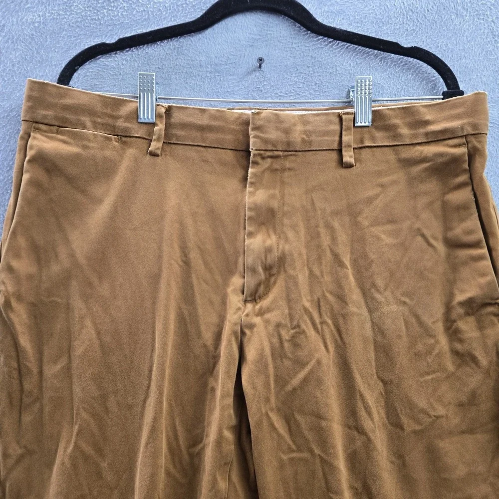 Banana Republic ***missing button